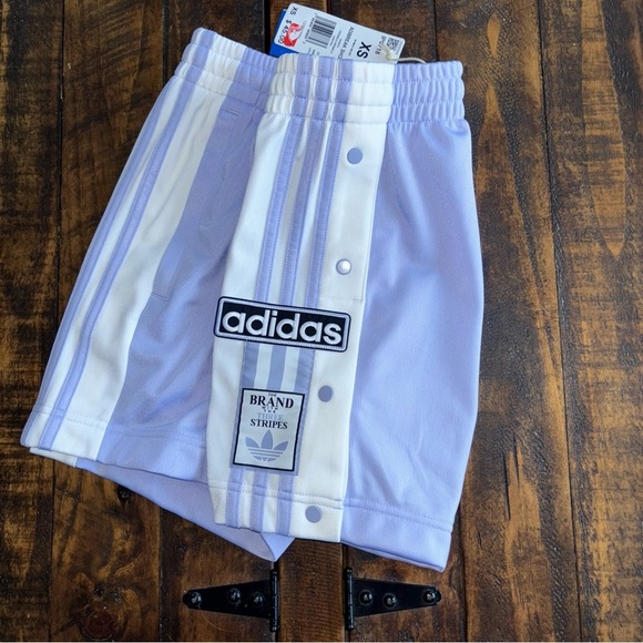 adidas originals adicolor three stripe shorts - Picture 9 of 9